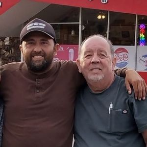 Meet your Posher, Chente